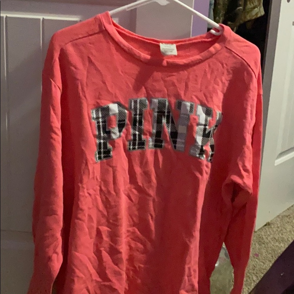 Long sleeve Pink tshirt